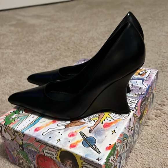 Jeffrey Campbell Intrigued Wedge - Picture 6 of 7